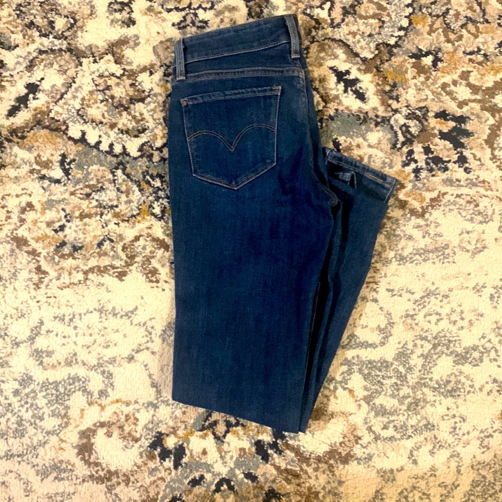 Levi’s 711 skinny blue jeans - 24